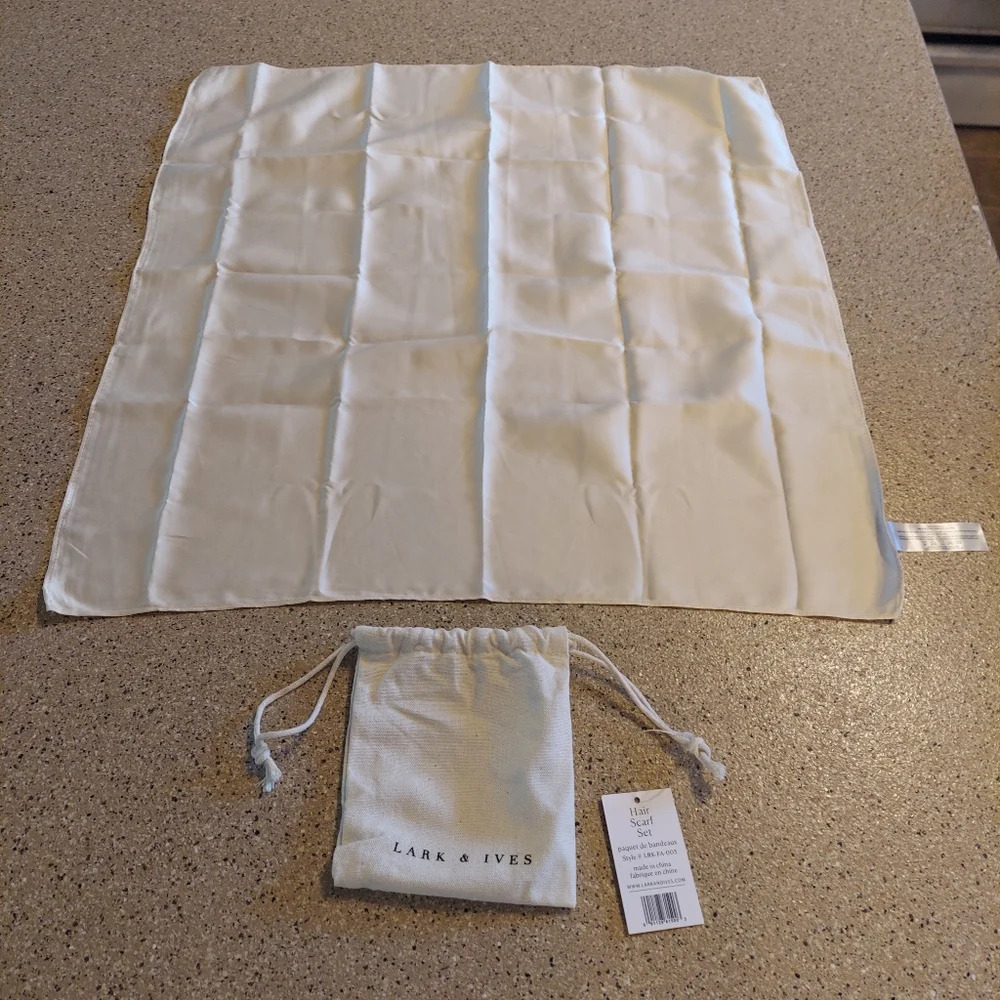 Hair sleep scarf new with tags cream lark ives